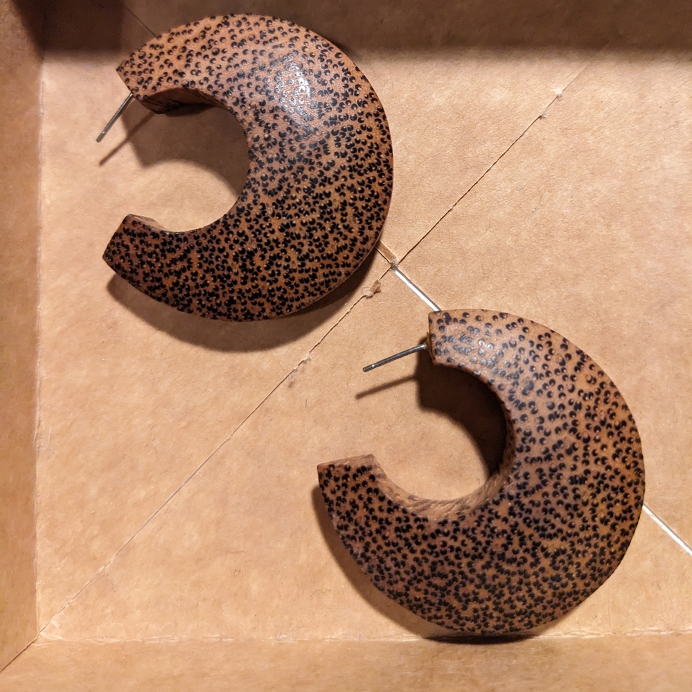 Wood Animal Print Vintage Hoop Earrings